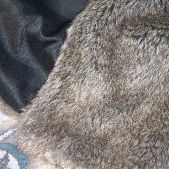 Aldo Fur Vest - Picture 5 of 5